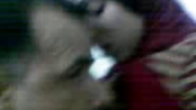 Ebony palaistuve ar drausmīgs rump gets fucked tik grūti virtuvē
