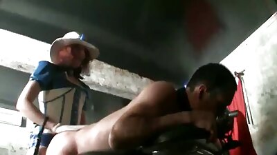 Slaida meitene ar jauku incīti dabū penis savā cukurā