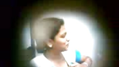 Seksīga Latina ar stingru dupsi atrodas tveicīgā seksa ainā ar puisi